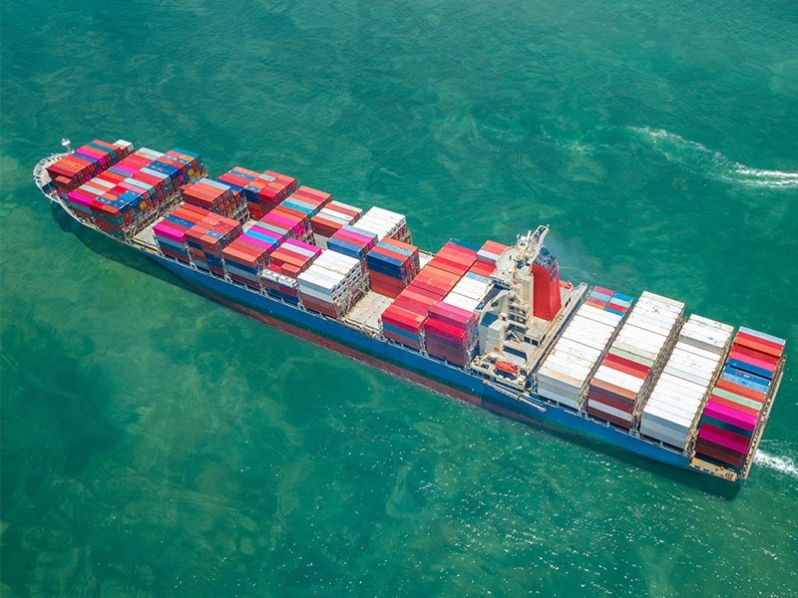 Cancelaciones de servicios por parte de las líneas navieras impactan con distinta intensidad a las rutas globales